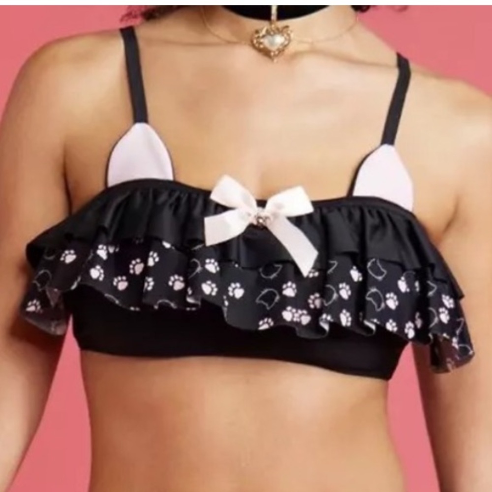 Black Cat Ruffle‎ Swim Top Hot Topic